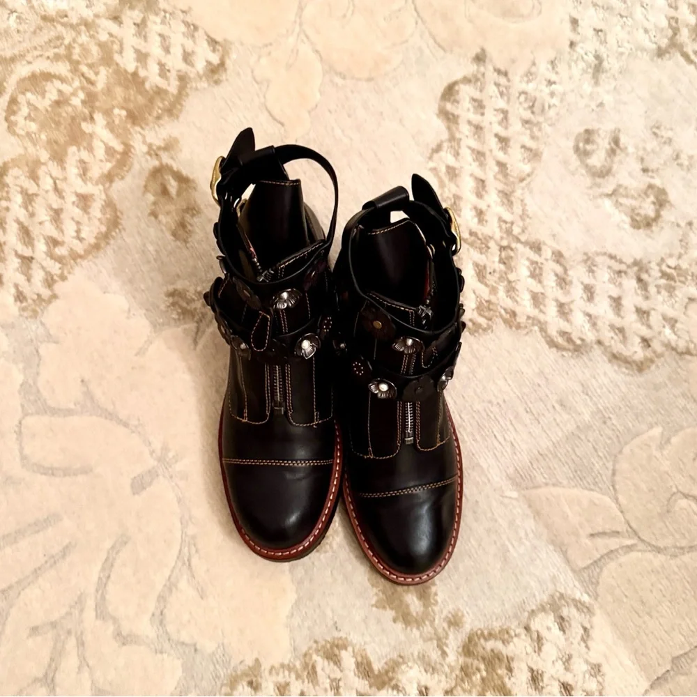 Coach booties dark brown with flowers and buckles - Picture 4 of 4